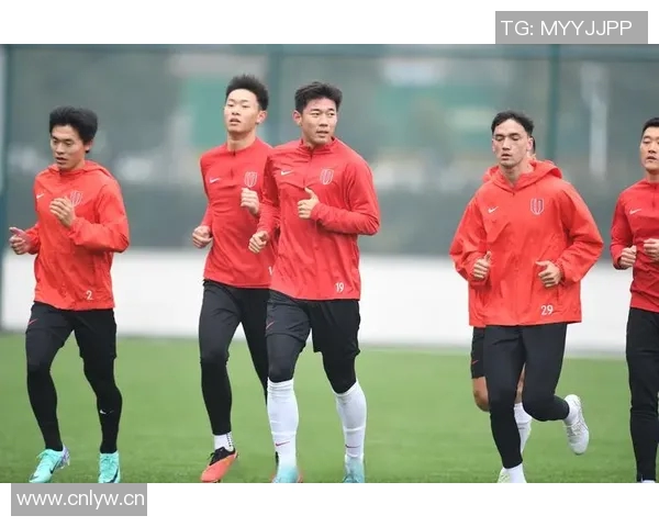 罗德里与胡桑诺夫伤愈归队积极恢复训练备战新赛季