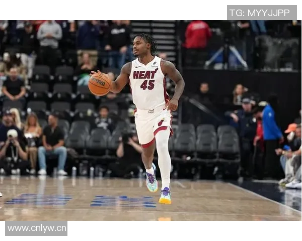 拉加贝尔点评快船阵容老化与防守缺失鲍威尔缺阵影响深远