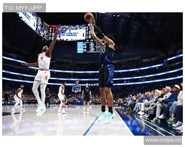 戴维斯怒怼火箭缺乏中锋与组织KD孤军奋战难敌强敌