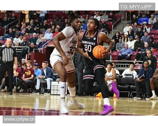 桑德斯创个人新高20分展现科比风范克尼佩尔稳定发挥贡献23分杨瀚森短短2分钟斩获4分