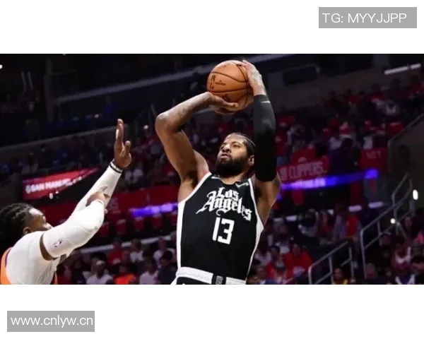 布克首节手感不佳仅得5分投篮命中率低迷影响比赛表现